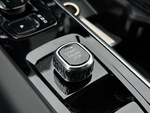 New 2026 Volvo XC60 B5 Plus w/ Protection Package Premier image 17