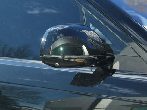 Used 2023 Land Rover Range Rover Sport SE image 14