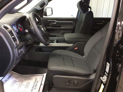 New 2025 RAM 1500 Big Horn AWD/4WD image 13