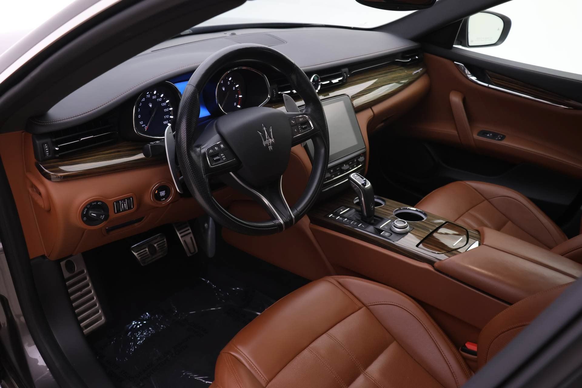 Used 2020 Maserati Quattroporte S GranSport Q4 AWD/4WD image 9