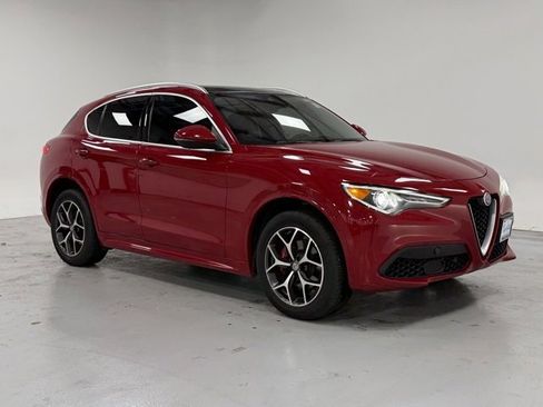 Used 2020 Alfa Romeo Stelvio Ti w/ Active Blind Spot Package image 5
