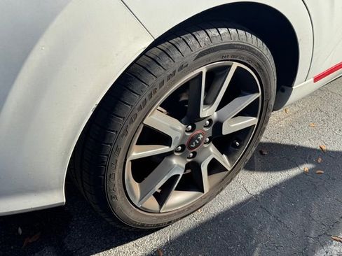 Certified 2020 Kia Soul GT-Line image 6