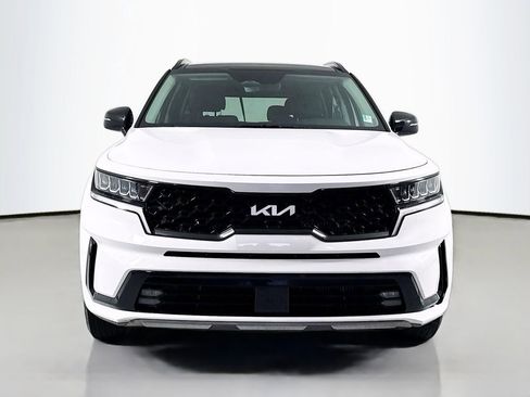 Used 2022 Kia Sorento EX w/ Panoramic Sunroof Package FWD image 2