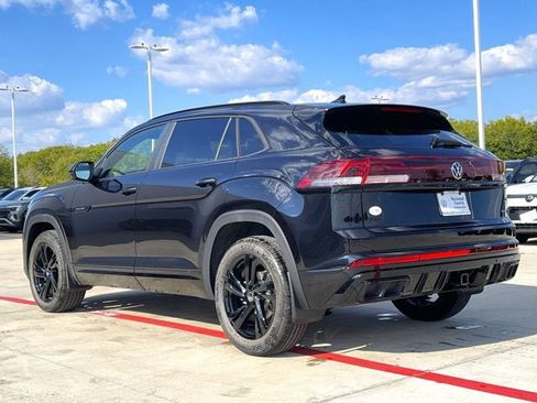 New 2026 Volkswagen Atlas Cross Sport SEL R-Line image 4