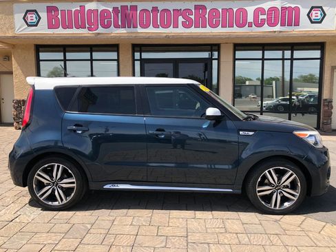 Used 2018 Kia Soul + image 1
