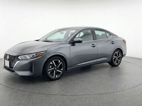 Used 2025 Nissan Sentra SV FWD image 3