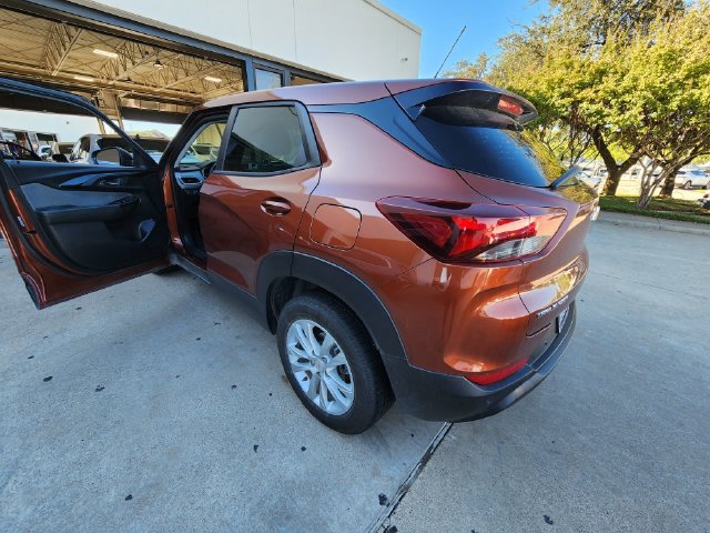 Used 2021 Chevrolet TrailBlazer LS FWD image 4