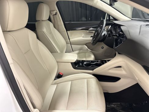 Used 2022 Buick Envision Essence w/ Safety Package AWD/4WD image 33