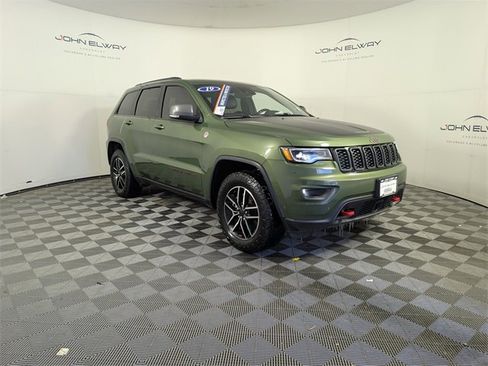 Used 2019 Jeep Grand Cherokee Trailhawk w/ Trailhawk Luxury Group image 7