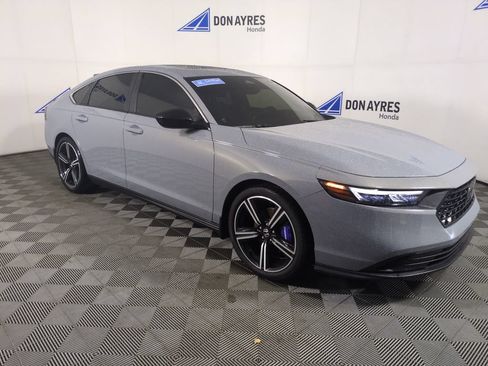 Used 2023 Honda Accord Sport image 7