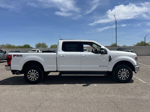 Used 2021 Ford F350 Lariat image 5