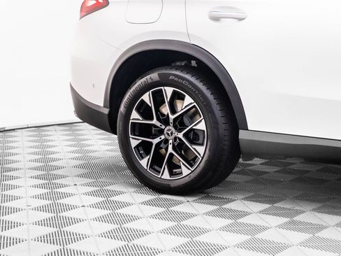 New 2025 Mercedes-Benz GLC 350e 4MATIC image 30
