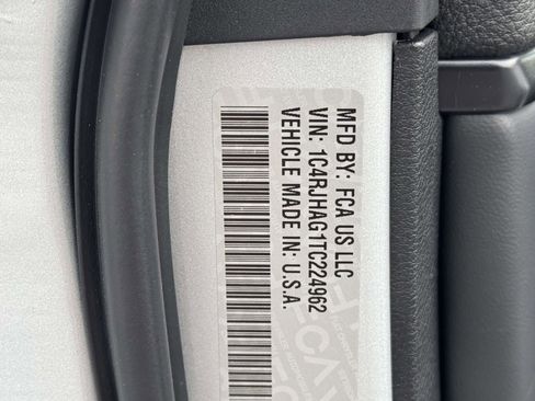 New 2026 Jeep Grand Cherokee Laredo X AWD/4WD image 27