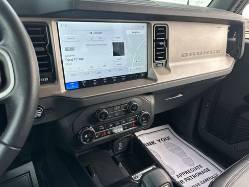 Used 2025 Ford Bronco Outer Banks image 42