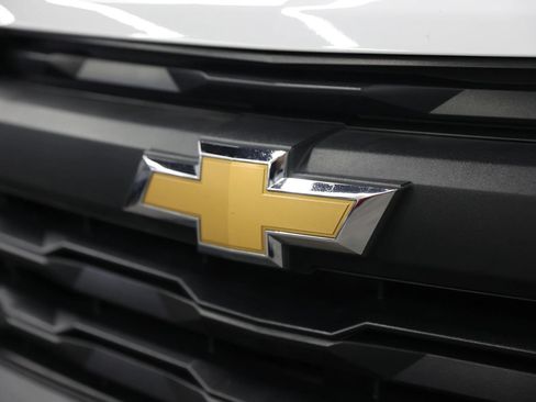 Used 2024 Chevrolet Colorado W/T RWD image 6