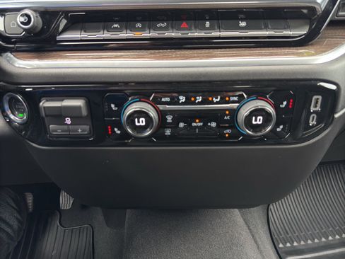 Used 2026 Chevrolet Silverado 1500 RST AWD/4WD image 36