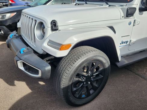 Used 2023 Jeep Wrangler Unlimited Sahara w/ Cold Weather Group image 8