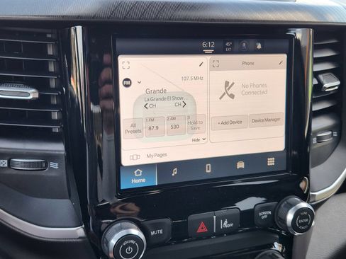 New 2026 RAM 1500 Express AWD/4WD image 16
