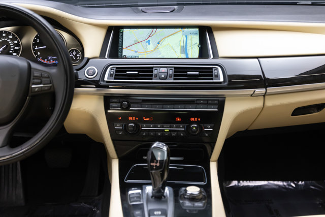 Used 2013 BMW 760Li RWD image 8