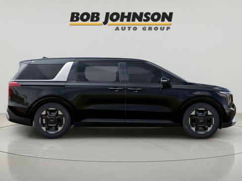 New 2026 Kia Carnival EX FWD image 7