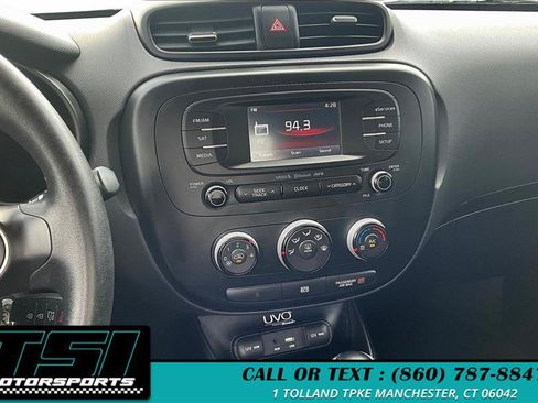 Used 2015 Kia Soul + FWD image 6