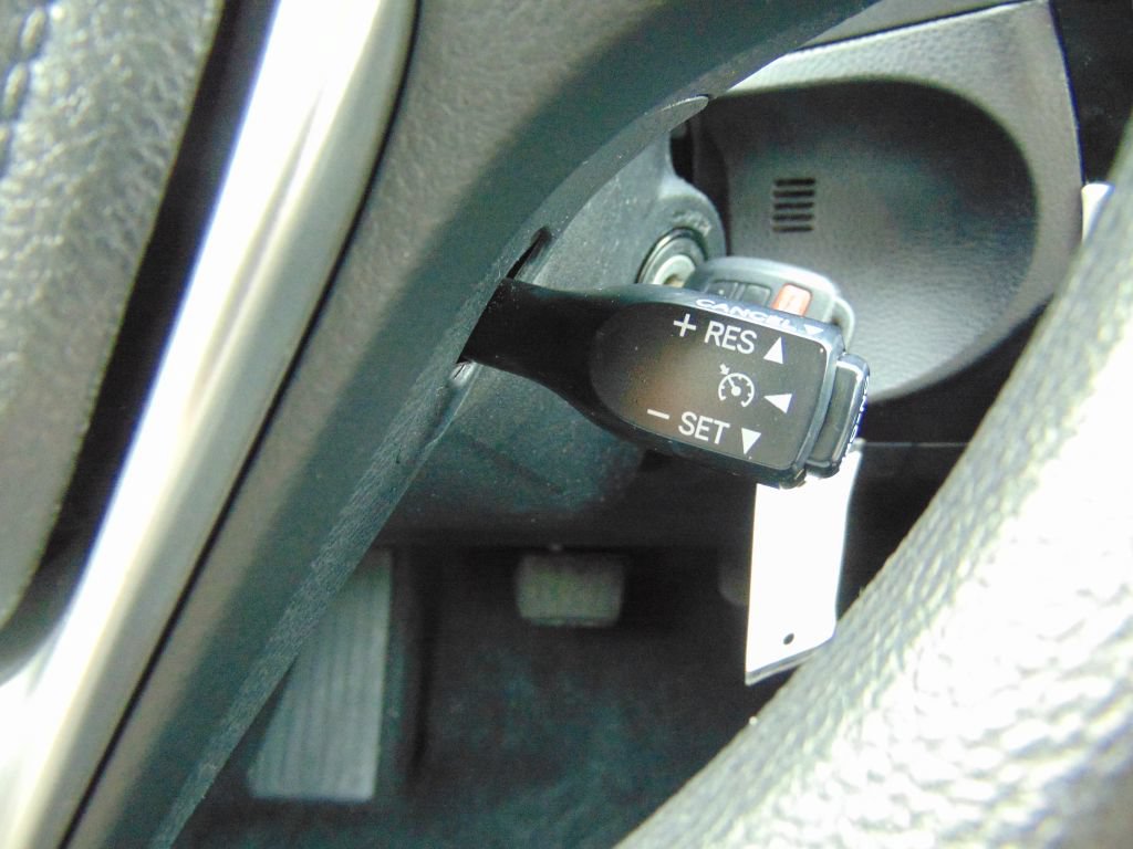 Used 2014 Toyota Corolla LE FWD image 16