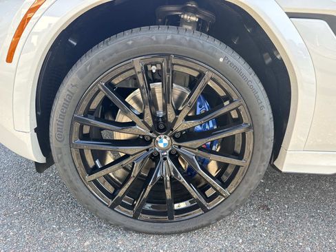New 2026 BMW X6 xDrive40i image 10