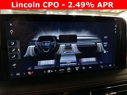 Certified 2025 Lincoln Aviator Black Label w/ Black Label Special Edition image 17