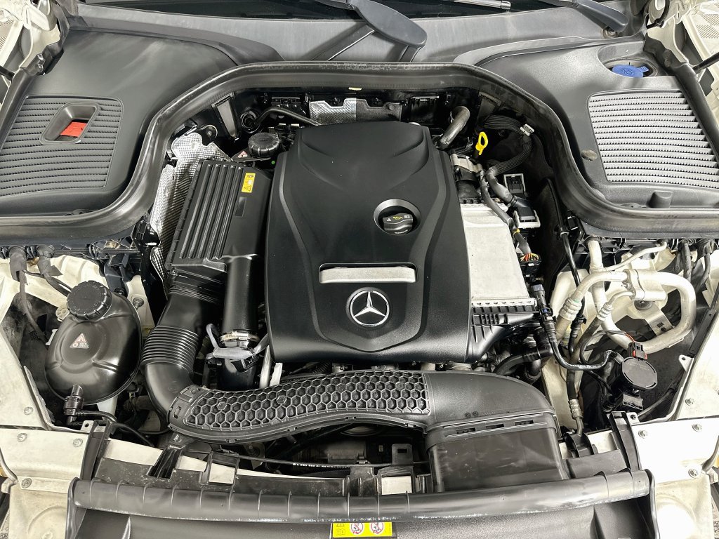 Used 2017 Mercedes-Benz GLC 300 image 31