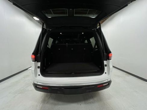 Used 2023 Jeep Wagoneer Series II w/ Premium Group I image 27