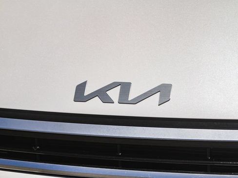 Certified 2025 Kia K4 GT-Line Turbo FWD image 7