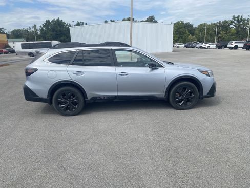 Used 2021 Subaru Outback Onyx Edition XT w/ Popular Package #2 image 8