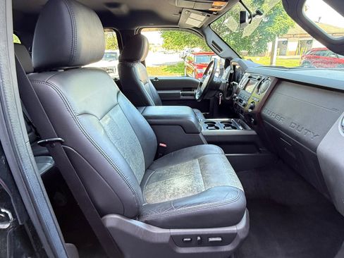 Used 2011 Ford F250 Lariat w/ Camper Pkg AWD/4WD image 17