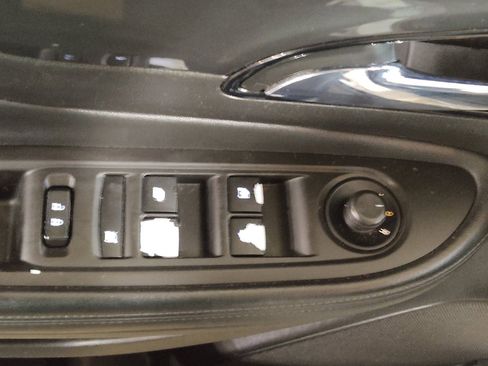 Used 2017 Buick Encore Preferred FWD image 27
