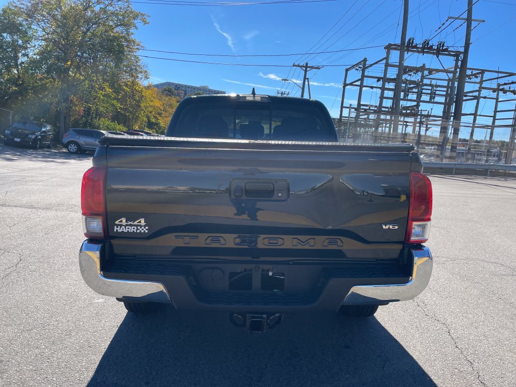 Used 2019 Toyota Tacoma SR5 AWD/4WD image 4