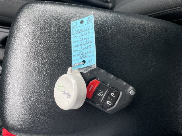 Used 2022 Jeep Gladiator Sport AWD/4WD image 18
