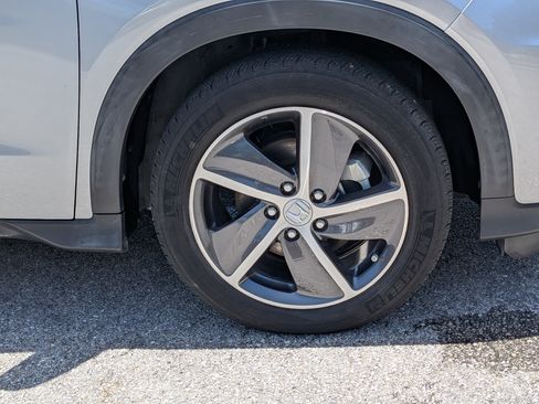 Used 2022 Honda HR-V EX image 11