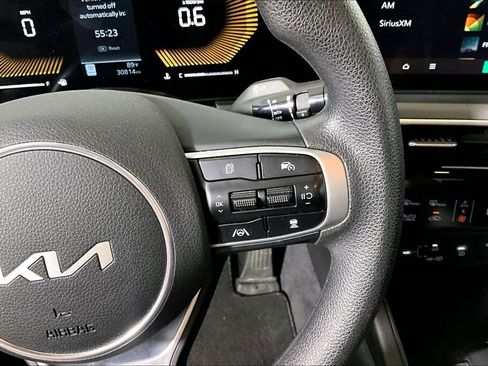 Used 2025 Kia K5 LXS FWD image 15