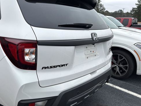 Used 2023 Honda Passport TrailSport image 7