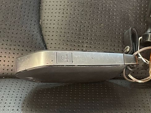 Used 2024 Kia Sorento S image 17