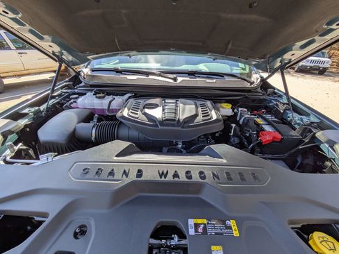 New 2026 Jeep Grand Wagoneer L 4WD image 30