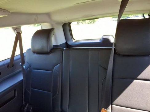 Used 2016 Chevrolet Suburban LTZ AWD/4WD image 16