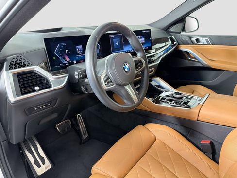 Certified 2024 BMW X6 xDrive40i w/ Executive Package image 10