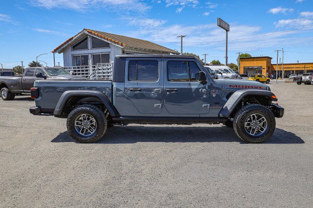 Used 2024 Jeep Gladiator Mojave w/ Steel Bumper Group AWD/4WD image 3