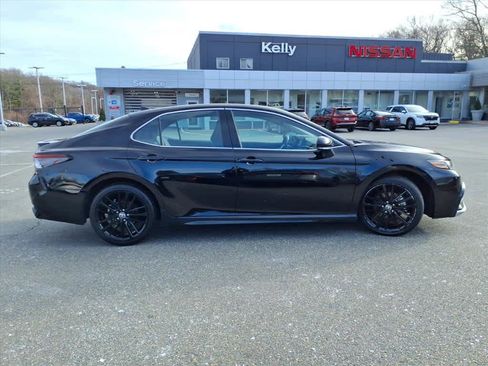 Used 2023 Toyota Camry XSE image 4