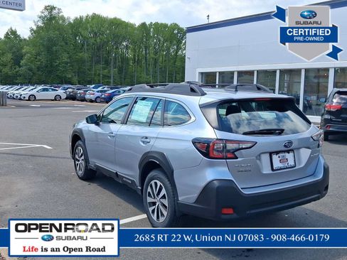 Used 2025 Subaru Outback AWD/4WD image 5