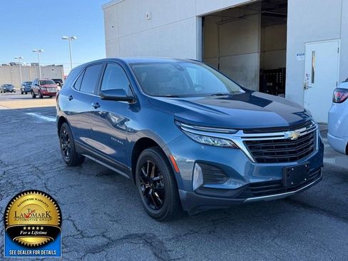 Used 2024 Chevrolet Equinox LT image 3