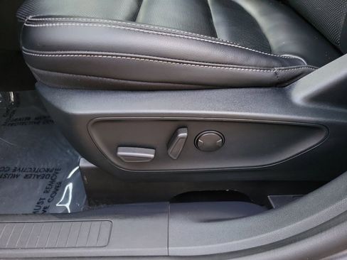 Used 2021 Ford Escape SEL w/ Technology Package FWD image 13