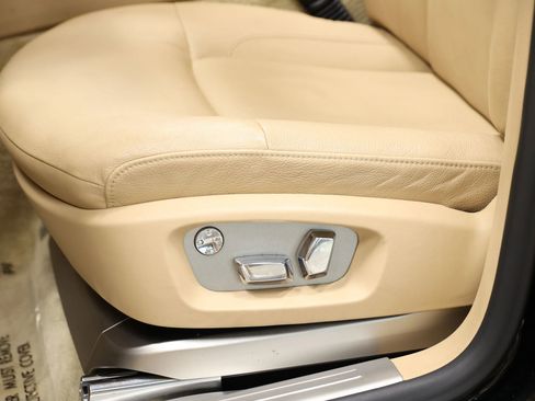 Used 2010 Rolls-Royce Ghost RWD image 15