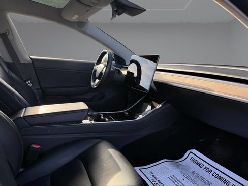 Used 2018 Tesla Model 3 Long Range image 26